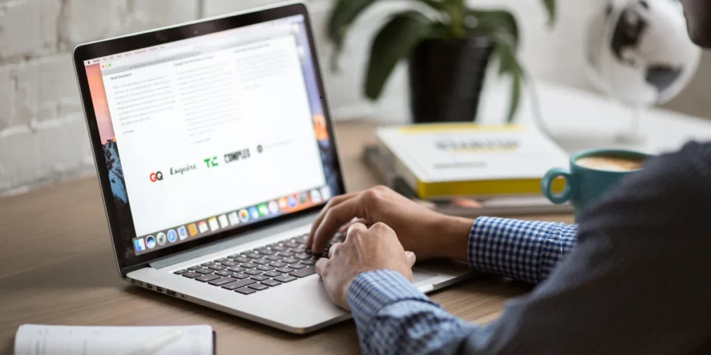 freelance writing - side hustles for 2025