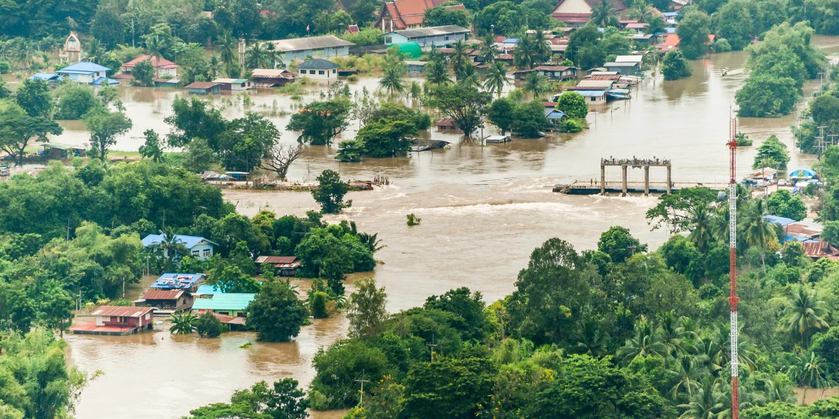 flood risk property values